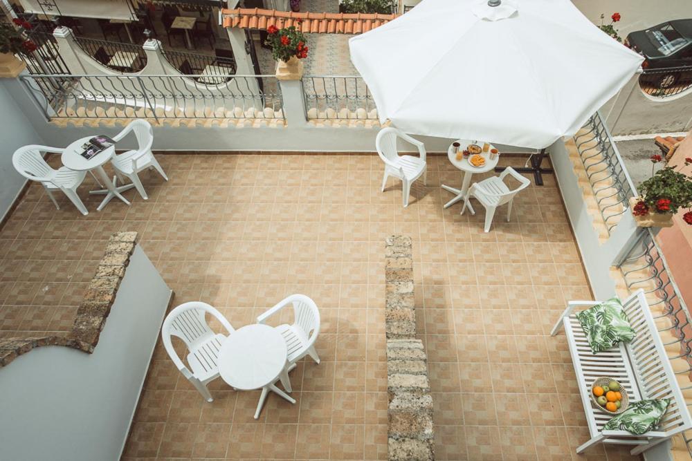 Hb Hotel Benitsa Benitses  Ngoại thất bức ảnh